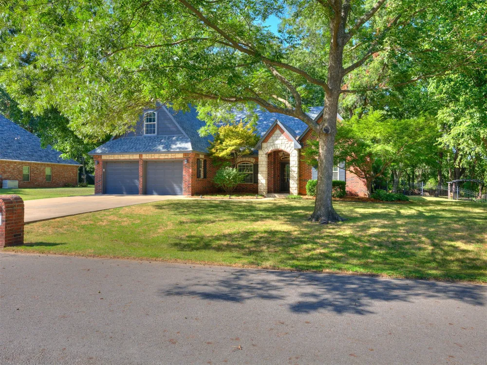 1729 E 136th Place S Bixby, OK 74008