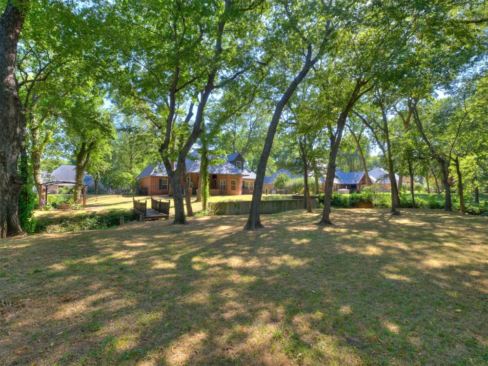 1729 E 136th Place S Bixby, OK 74008
