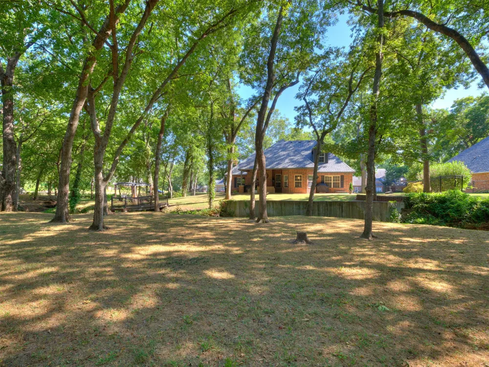 1729 E 136th Place S Bixby, OK 74008