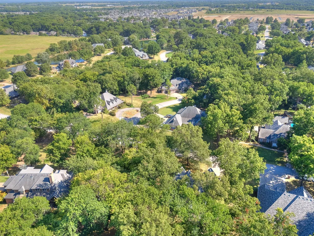 1729 E 136th Place S Bixby, OK 74008
