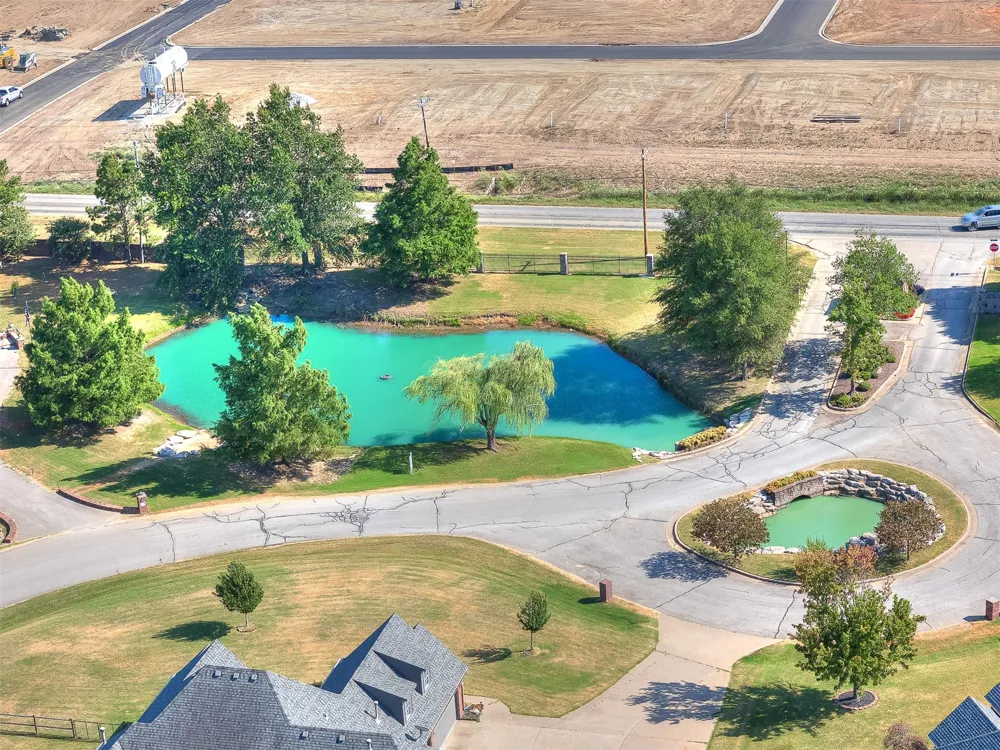 1729 E 136th Place S Bixby, OK 74008