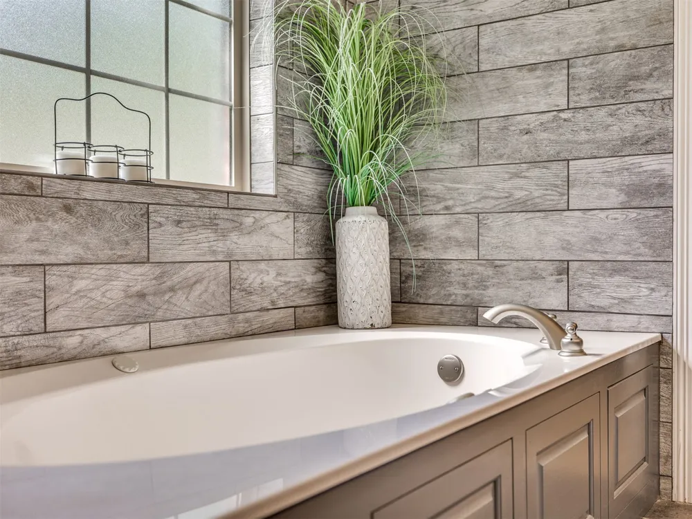 1729 E 136th Place S Bixby, OK 74008