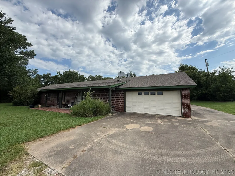 302 College Avenue So Coffeyville, OK 74072