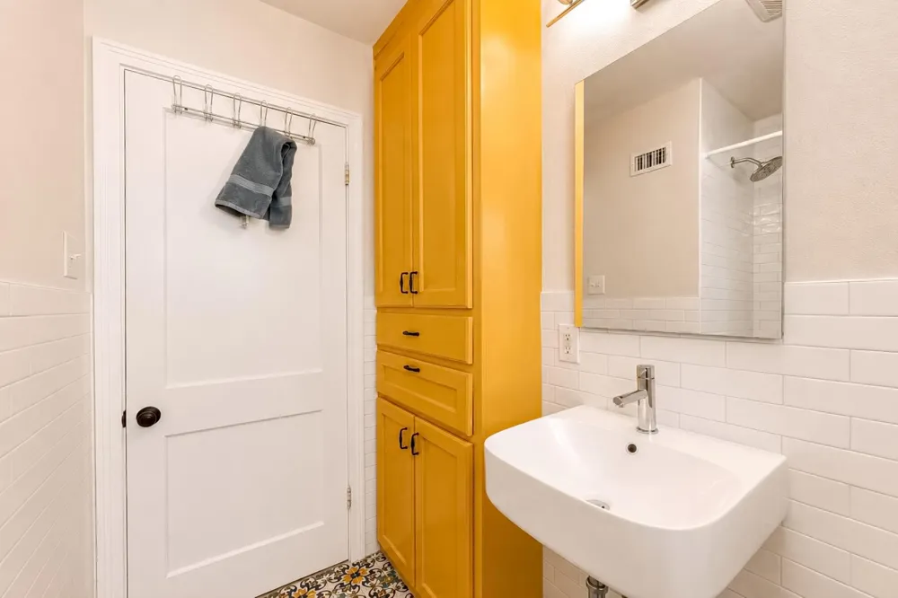 2209 La Casa Drive Austin, TX 78704