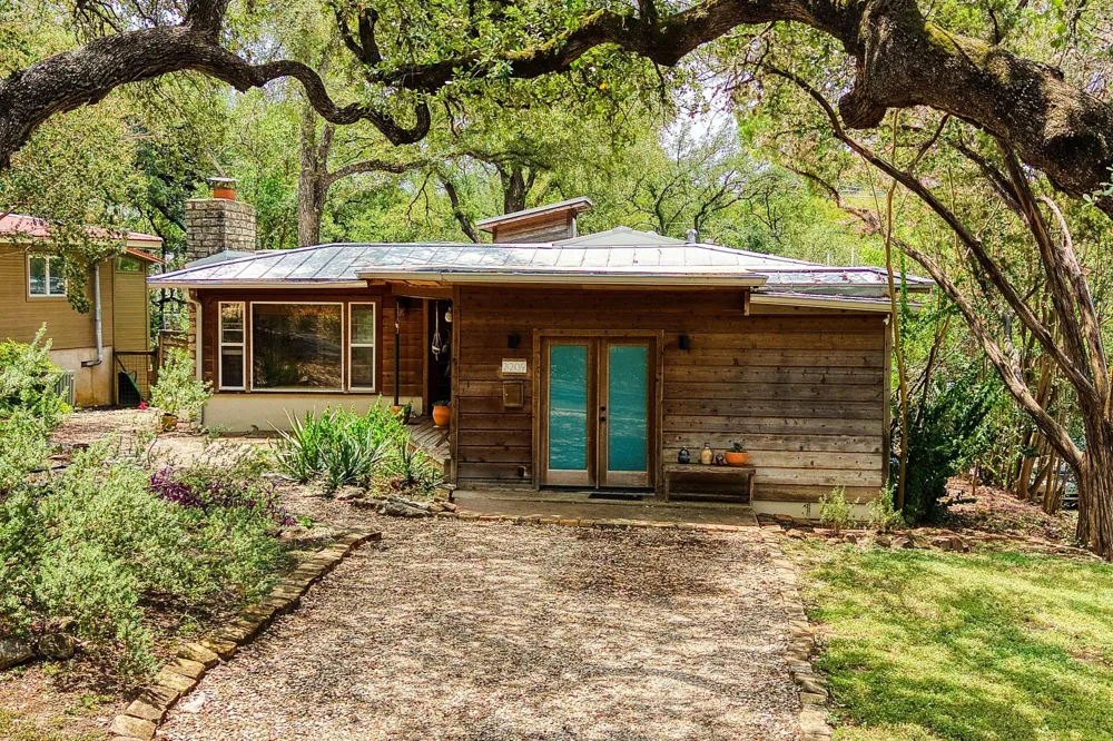 2209 La Casa Drive Austin, TX 78704