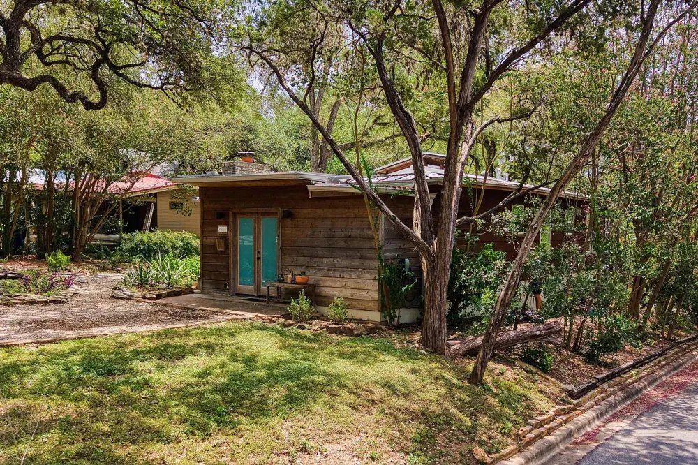 2209 La Casa Drive Austin, TX 78704