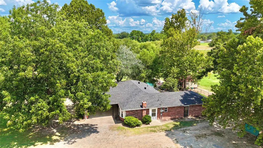 116 J STREET Stigler, OK 74462