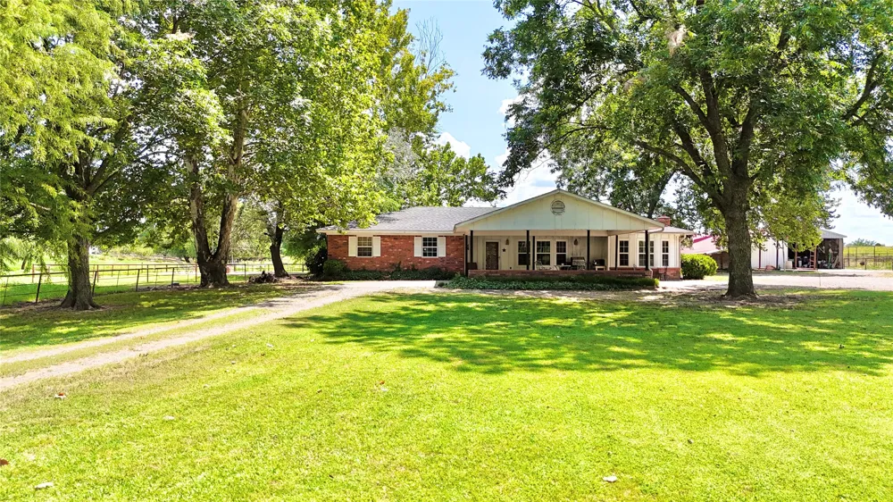 116 J STREET Stigler, OK 74462