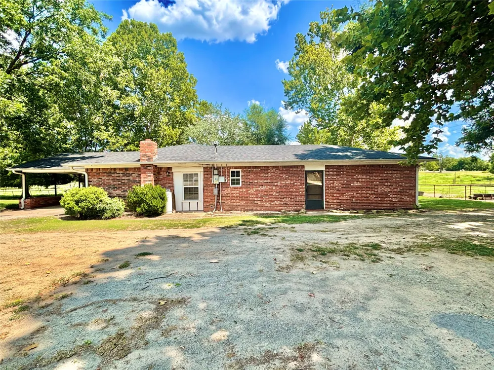 116 J STREET Stigler, OK 74462