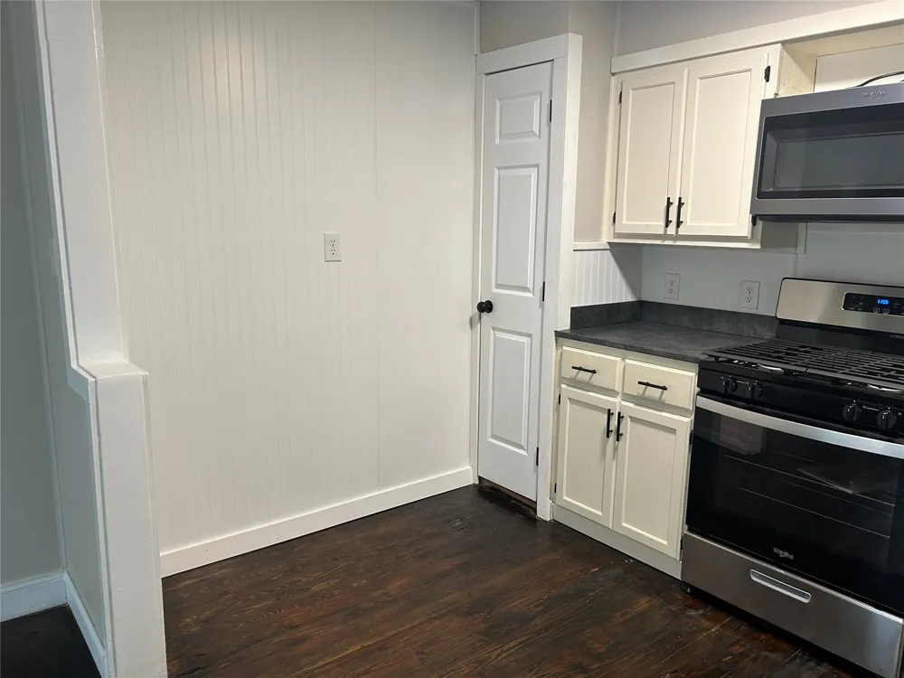 1008 1st Avenue Warner, OK 74469
