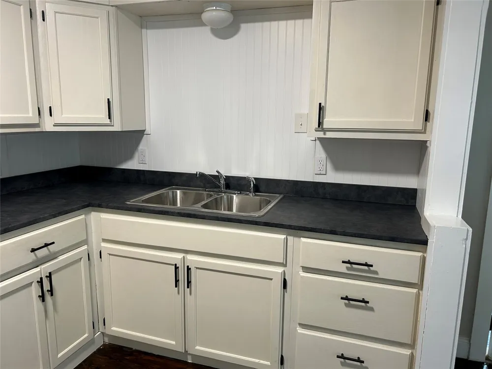 1008 1st Avenue Warner, OK 74469