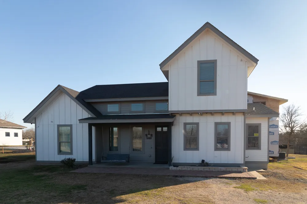 185 Blushing Drive Cedar Creek, TX 78612