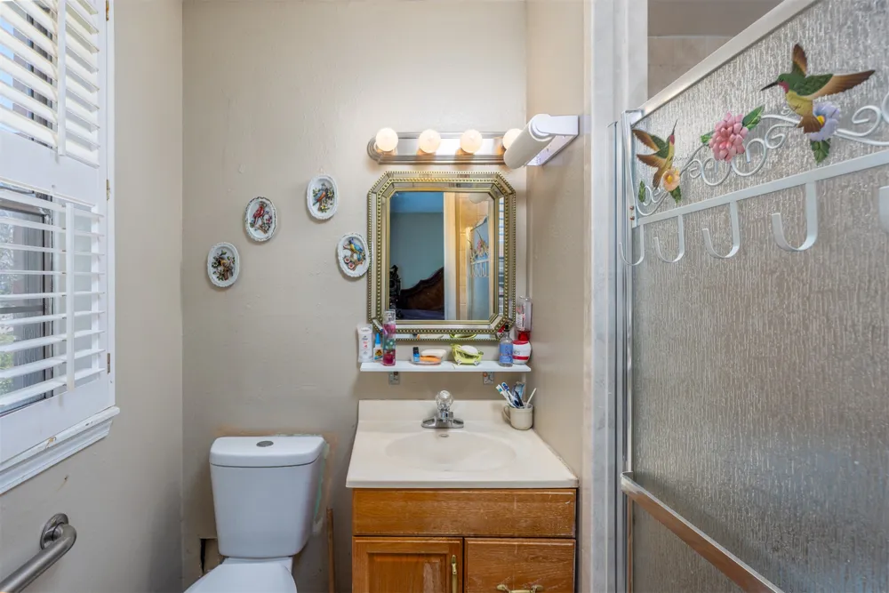 503 S 9 STREET Okemah, OK 74859