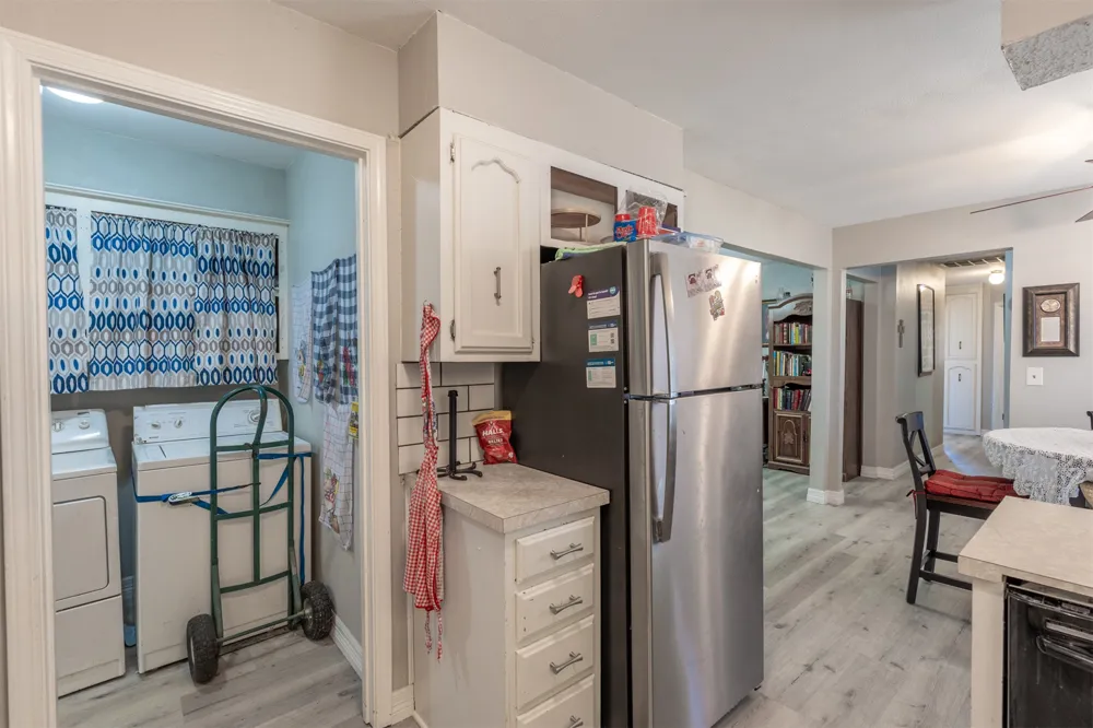 503 S 9 STREET Okemah, OK 74859