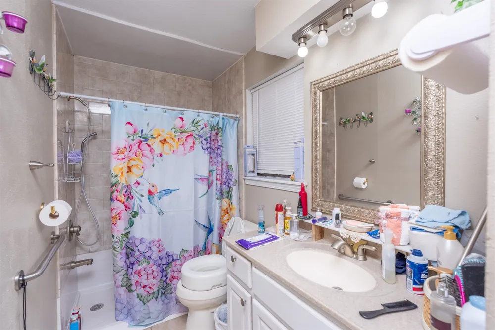 503 S 9 STREET Okemah, OK 74859