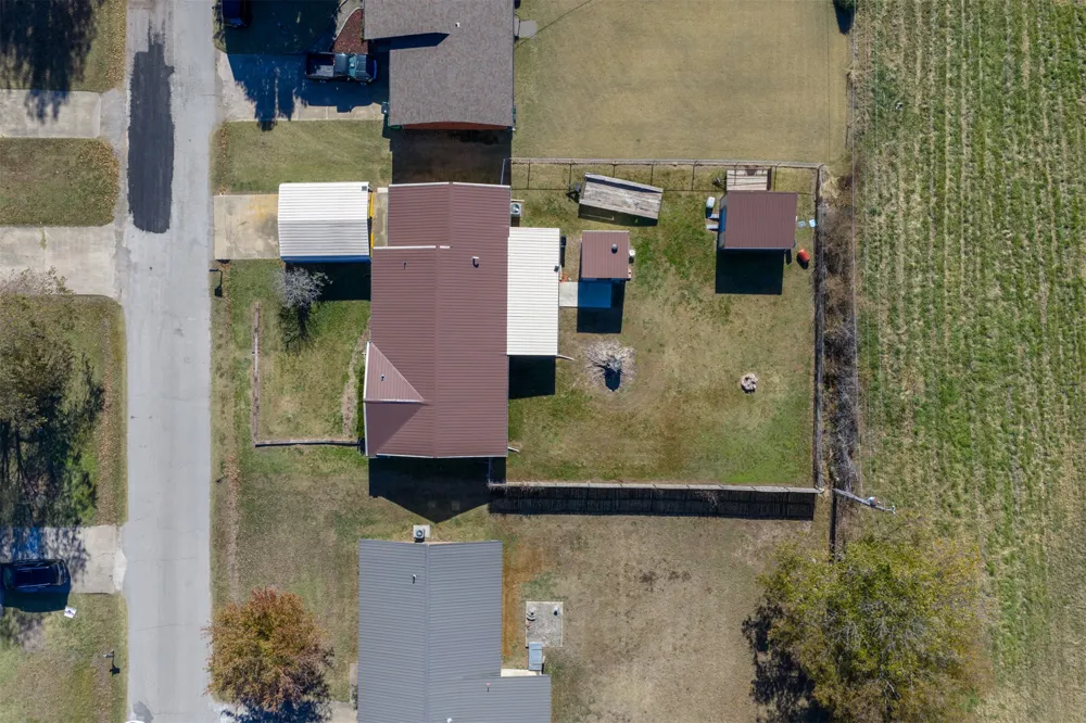 503 S 9 STREET Okemah, OK 74859