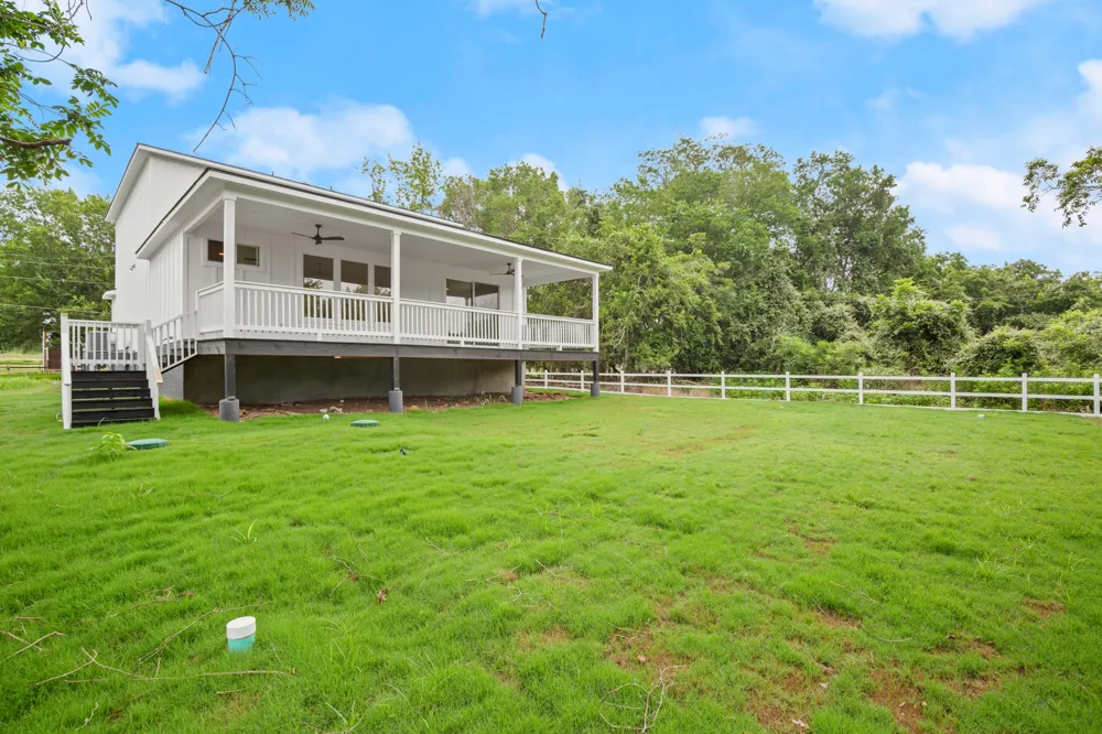 147 Kahana Lane Bastrop, TX 78602
