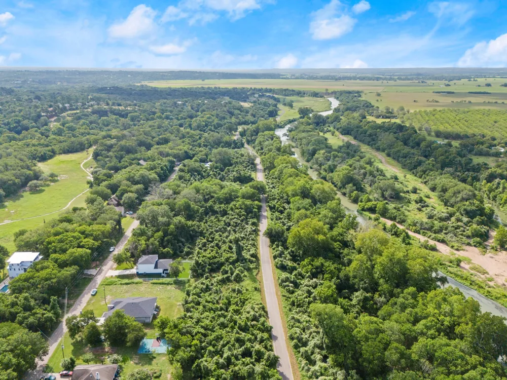 147 Kahana Lane Bastrop, TX 78602