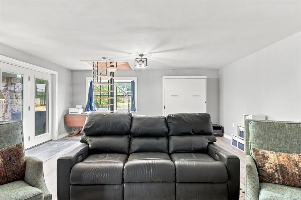 46 Bluff Adair, OK 74330