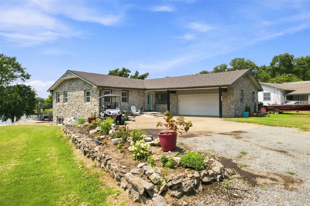 46 Bluff Adair, OK 74330