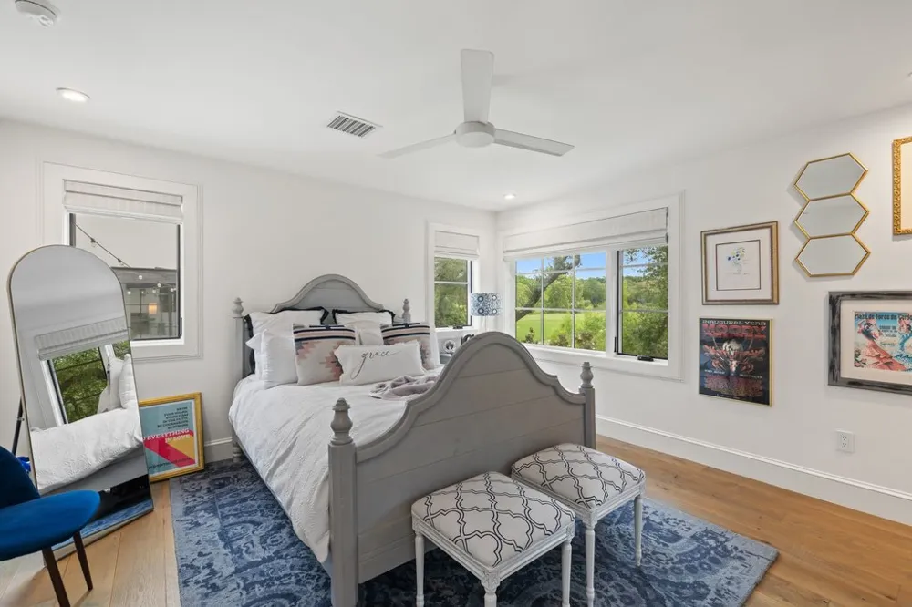 28 Club Estates Parkway Austin, TX 78738