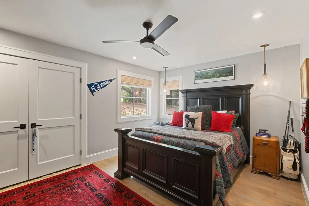 28 Club Estates Parkway Austin, TX 78738