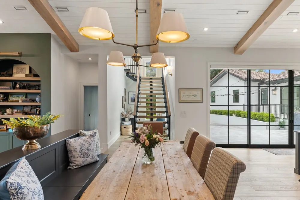 28 Club Estates Parkway Austin, TX 78738