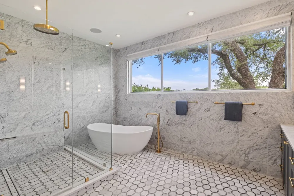 28 Club Estates Parkway Austin, TX 78738
