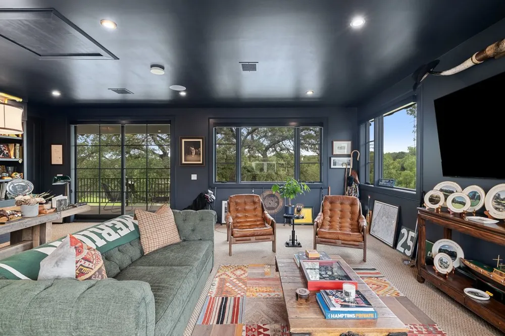 28 Club Estates Parkway Austin, TX 78738
