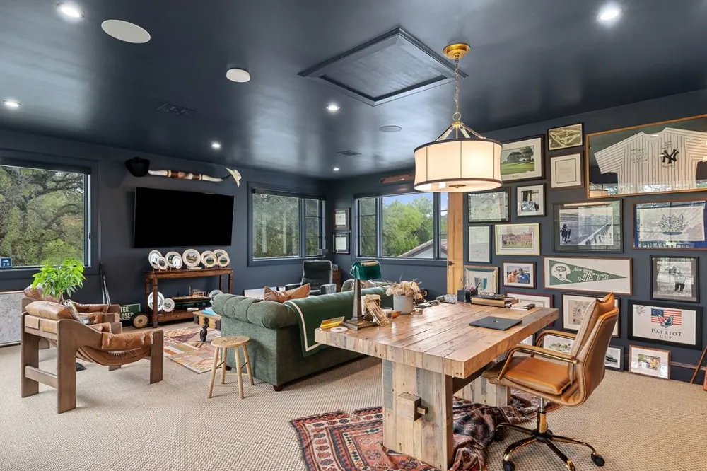 28 Club Estates Parkway Austin, TX 78738