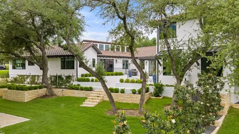 28 Club Estates Parkway