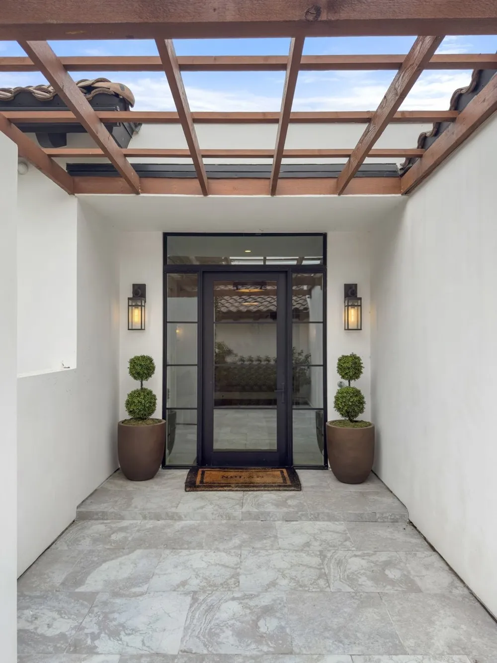 28 Club Estates Parkway Austin, TX 78738