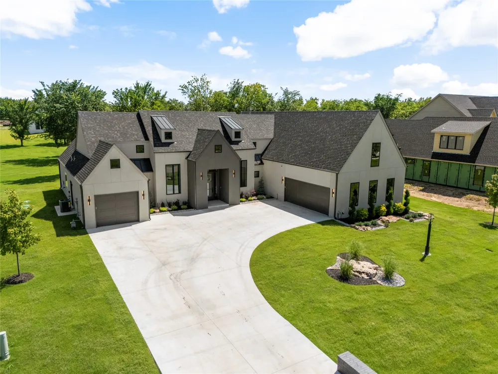 17822 E Patriot Drive Owasso, OK 74055
