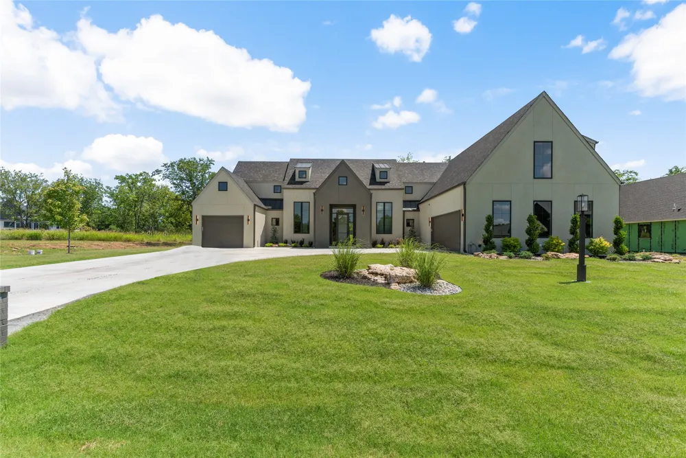 17822 E Patriot Drive Owasso, OK 74055