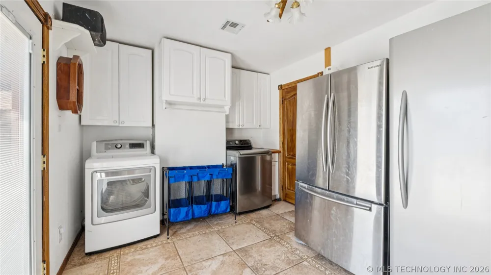 23611 E 300 ROAD Chelsea, OK 74016