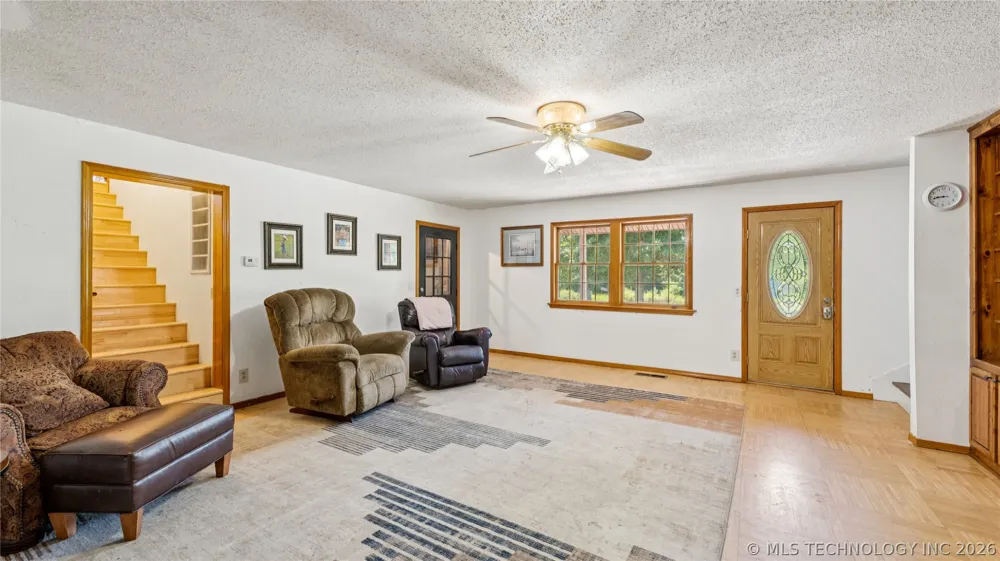 23611 E 300 ROAD Chelsea, OK 74016