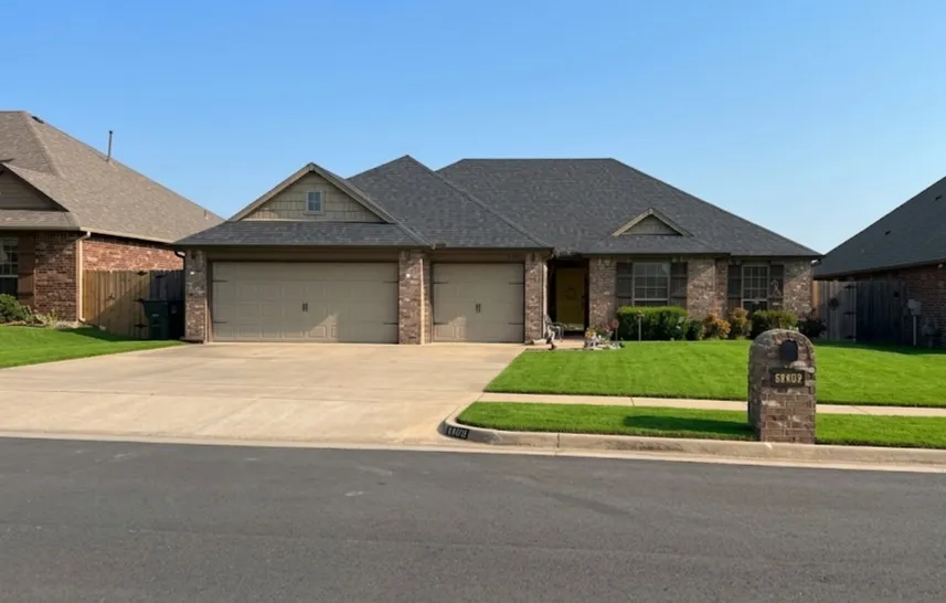 8409 77 EastAvenue Owasso, OK 74055