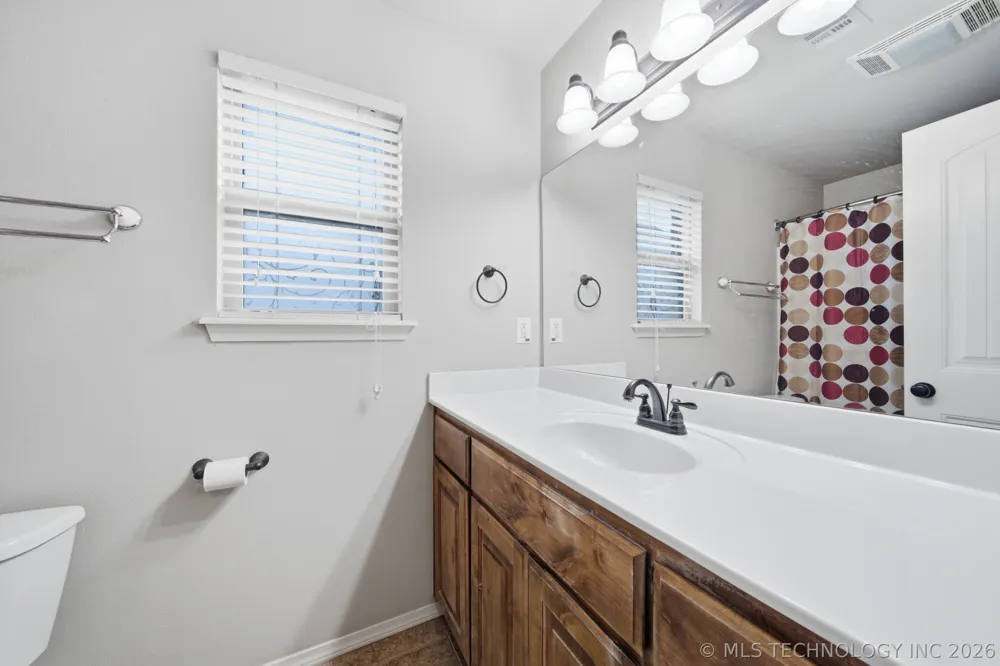 8409 77 EastAvenue Owasso, OK 74055