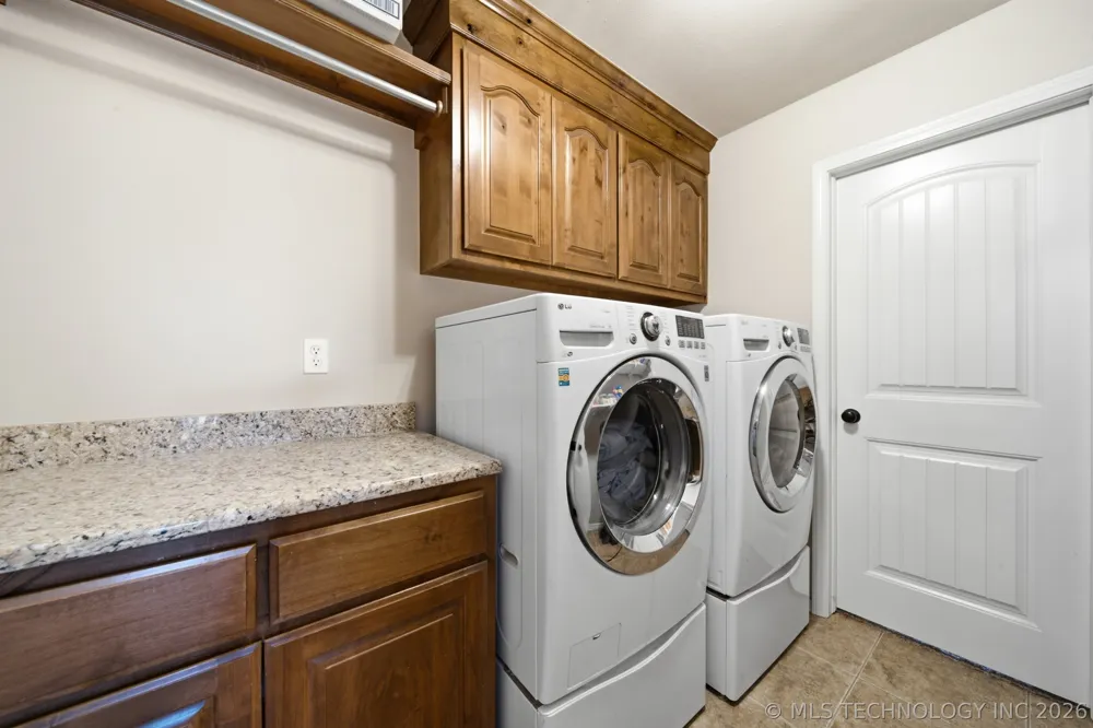8409 77 EastAvenue Owasso, OK 74055