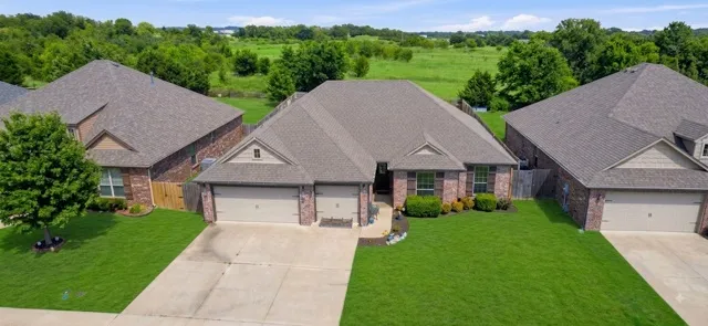 8409 77 EastAvenue Owasso, OK 74055