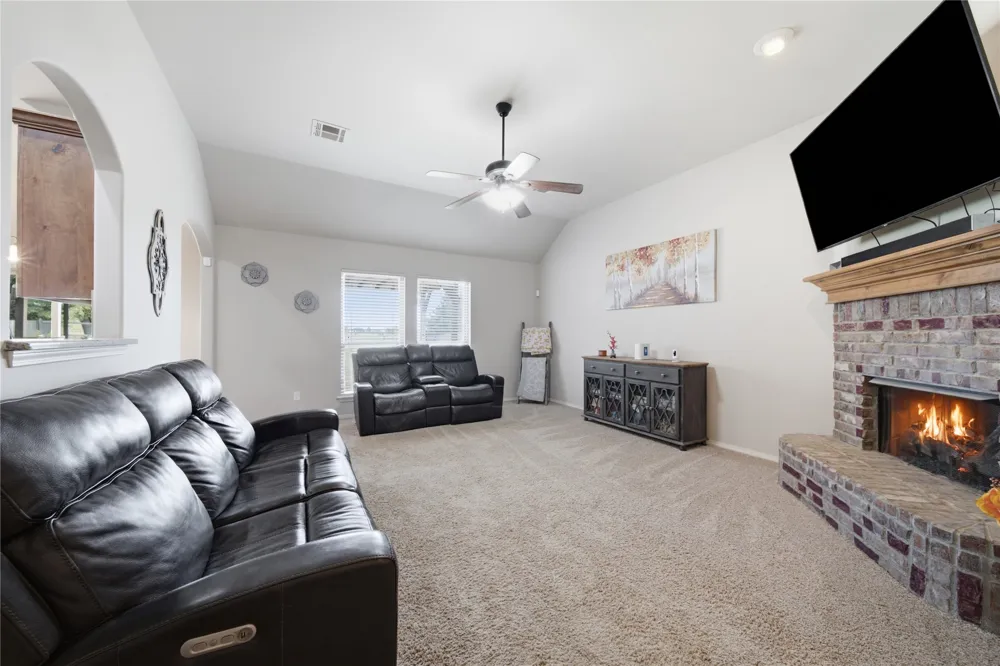 8409 77 EastAvenue Owasso, OK 74055