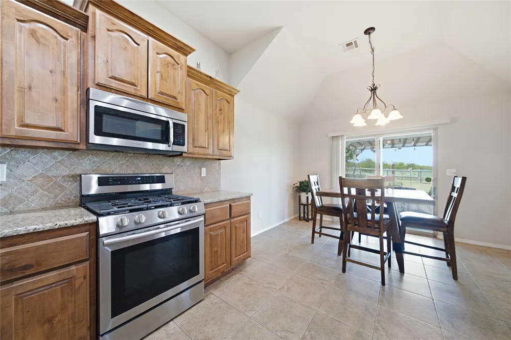 8409 77 EastAvenue Owasso, OK 74055