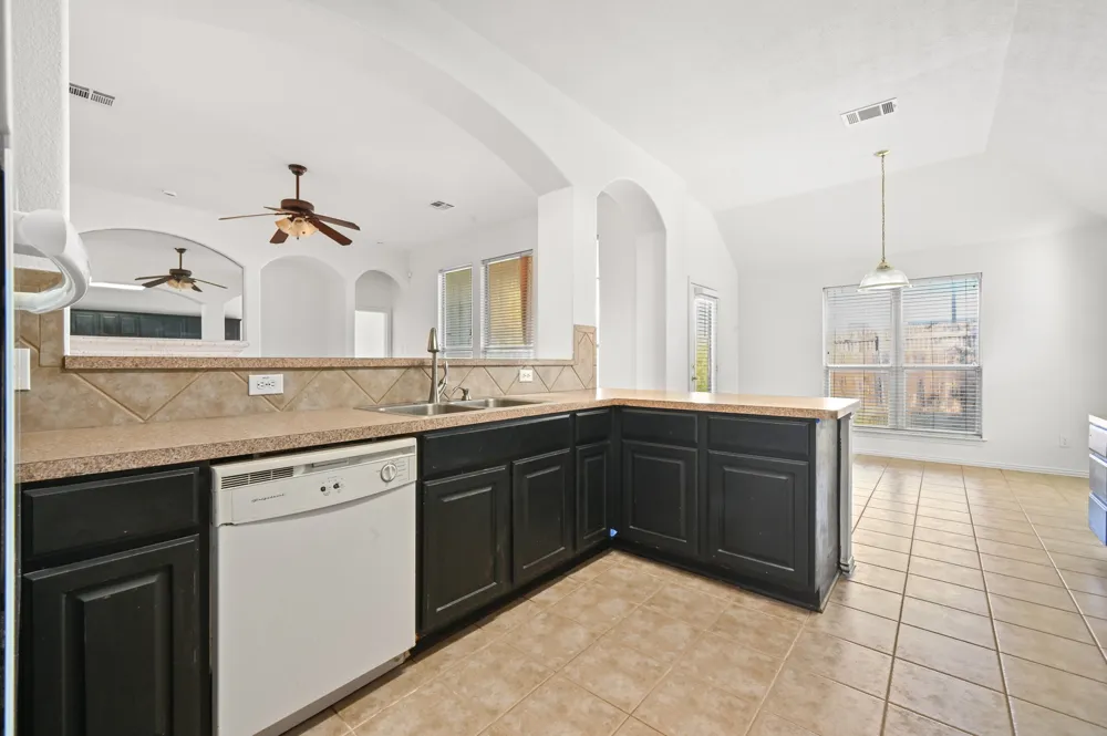 1665 Amberwood Loop Kyle, TX 78640
