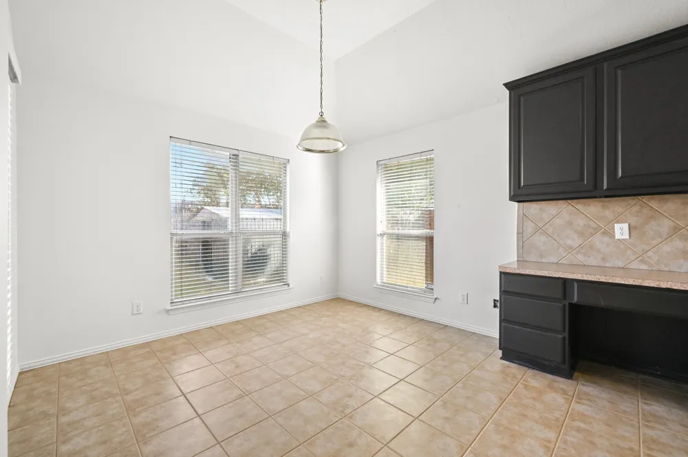 1665 Amberwood Loop Kyle, TX 78640