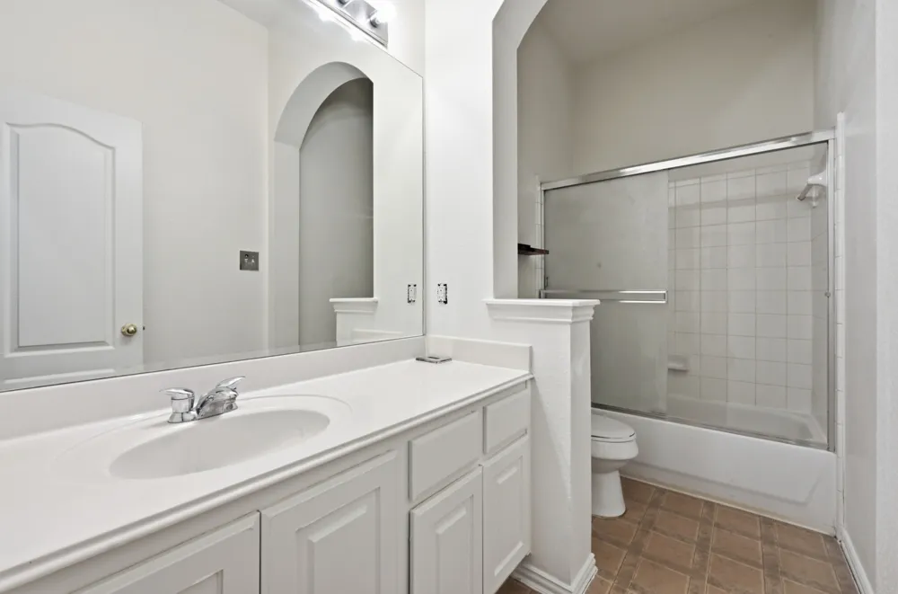 1665 Amberwood Loop Kyle, TX 78640