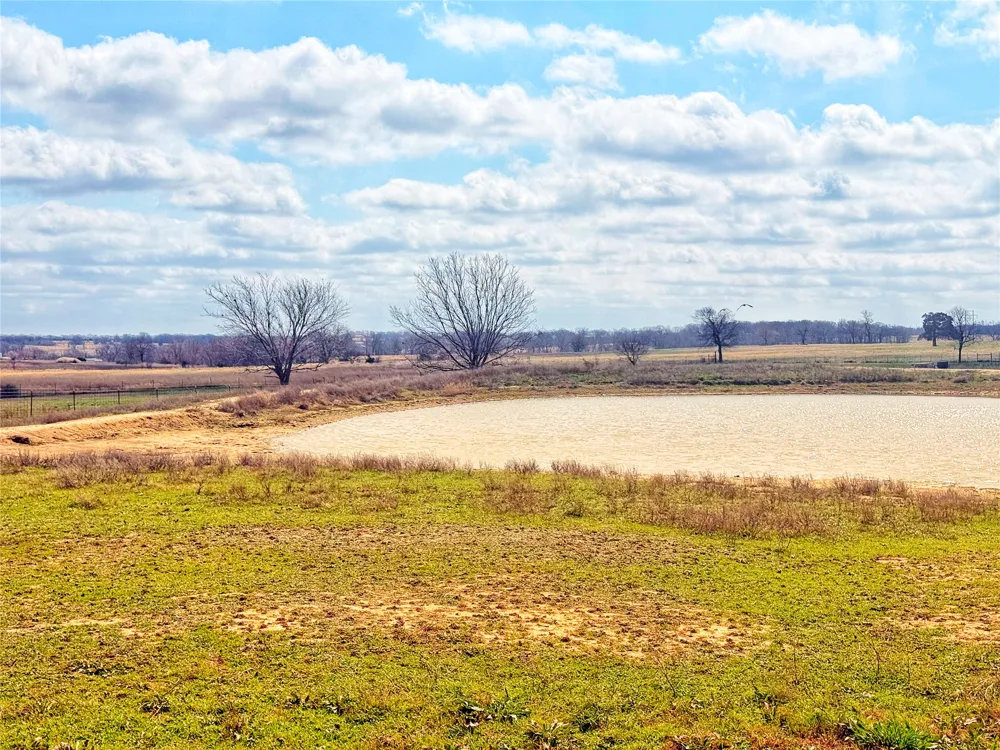 6655 133rd Holdenville, OK 74848