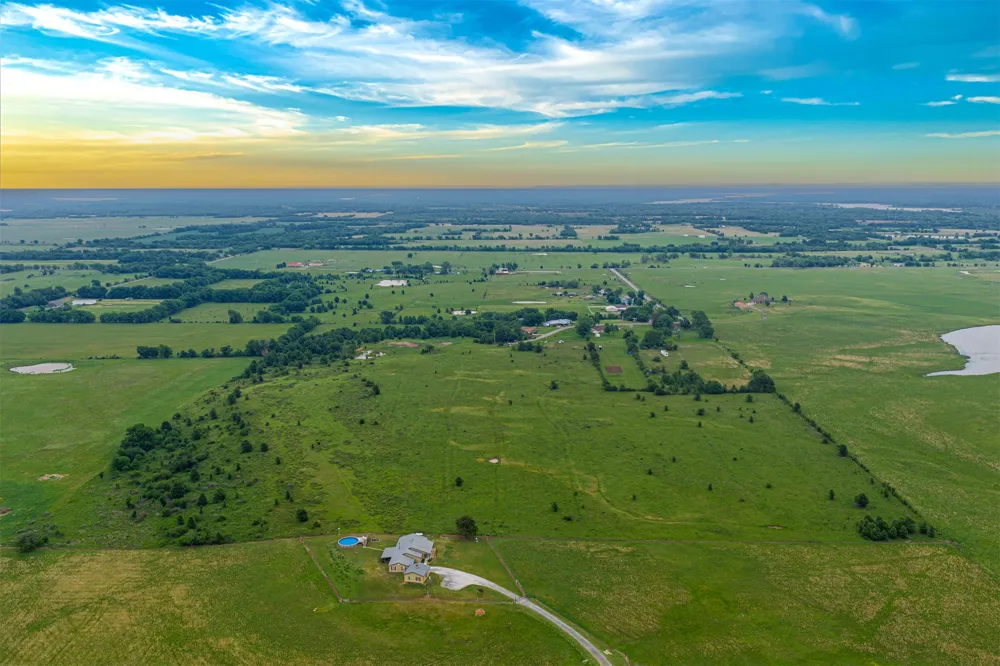 222 E 700 ROAD Wagoner, OK 74467