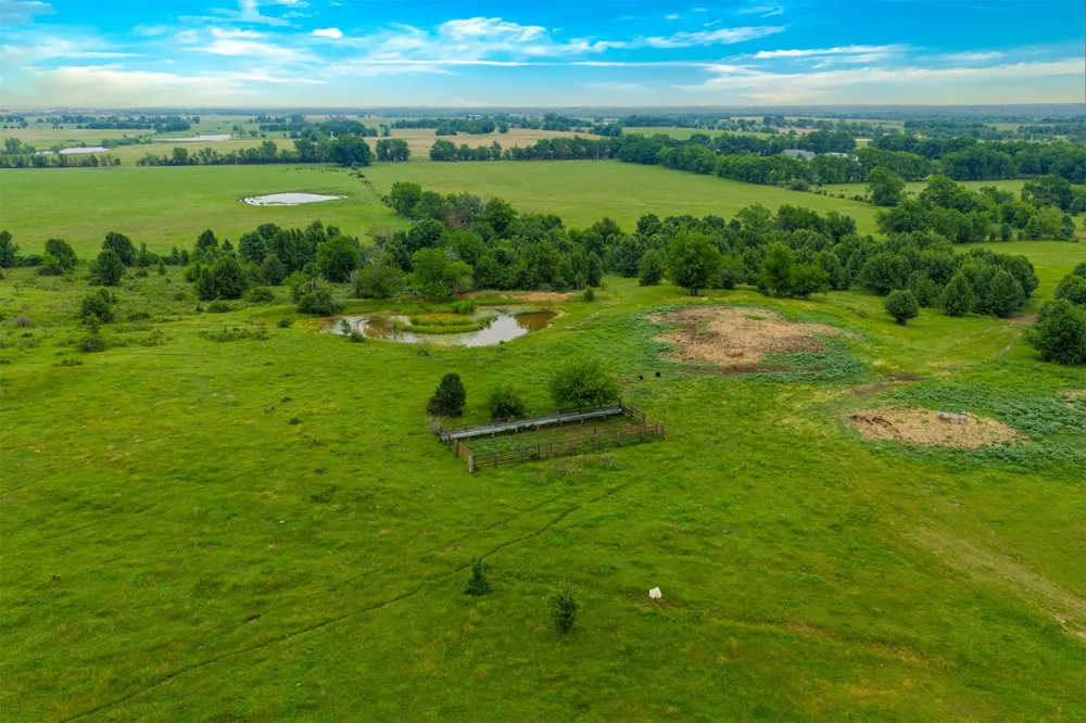 222 E 700 ROAD Wagoner, OK 74467