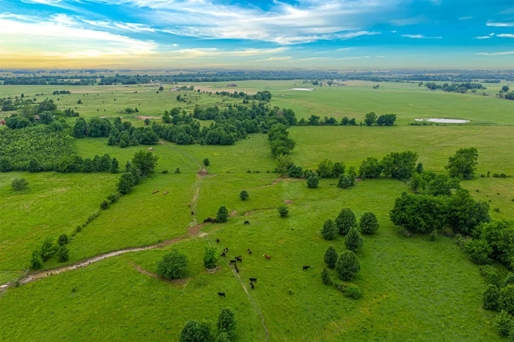 222 E 700 ROAD Wagoner, OK 74467