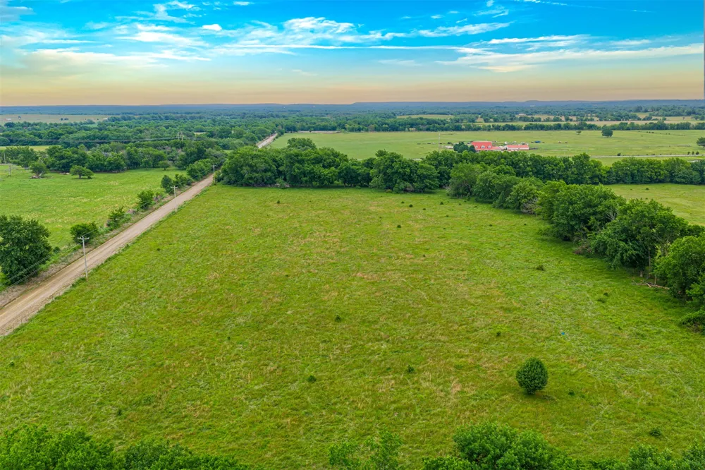 222 E 700 ROAD Wagoner, OK 74467